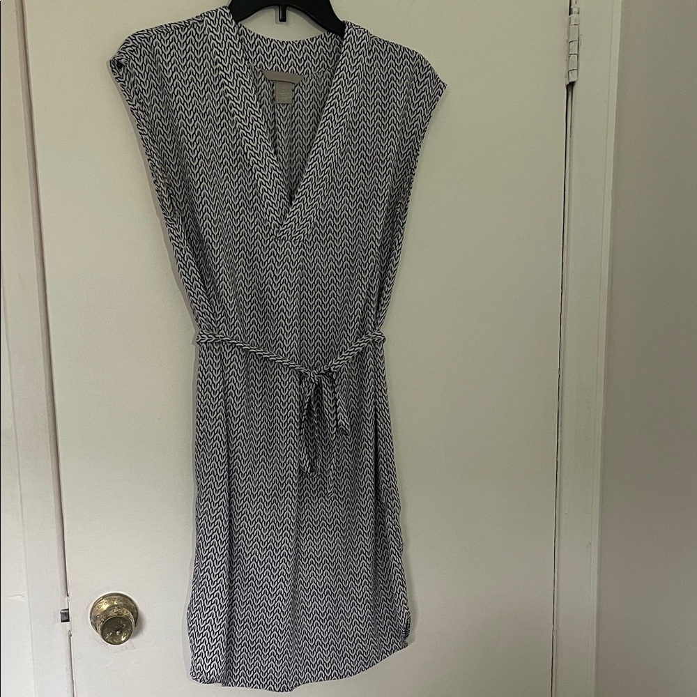 H&M Black and White Chevron Mini Dress